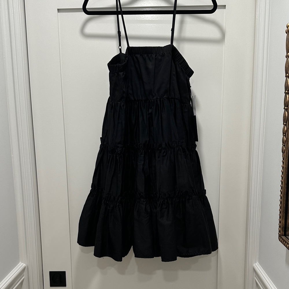 NWT Super flirty tiered mini dress